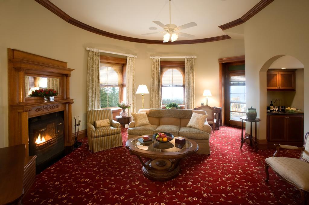 Mohonk Mountain House Hotel New Paltz Room photo