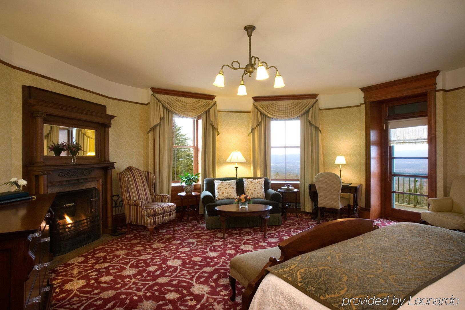 Mohonk Mountain House Hotel New Paltz Room photo