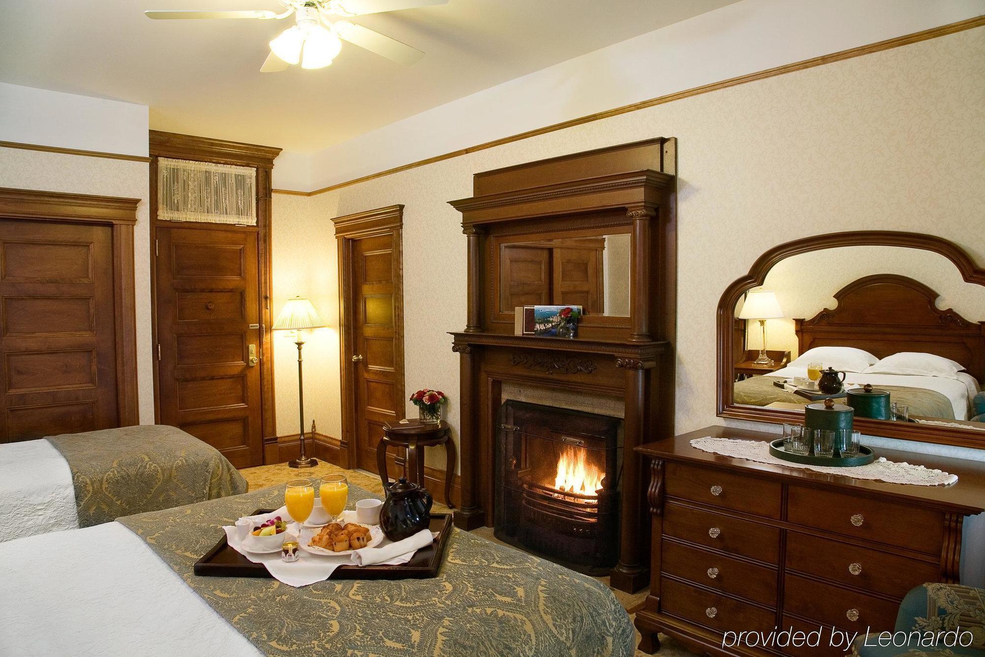 Mohonk Mountain House Hotel New Paltz Room photo